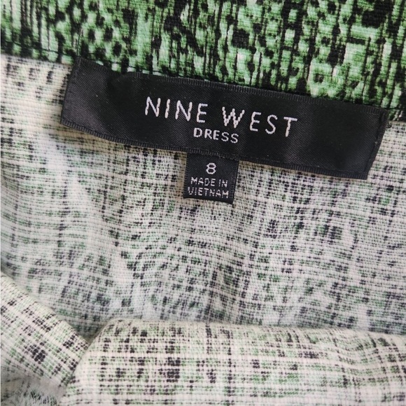 Nine West Green Patterned Skirt Set - Picture 8 of 8